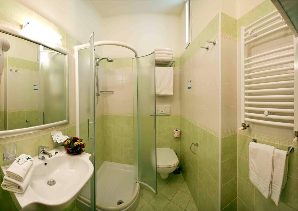 Hotel Plaza กาบิชเชมาเร ภายนอก รูปภาพ