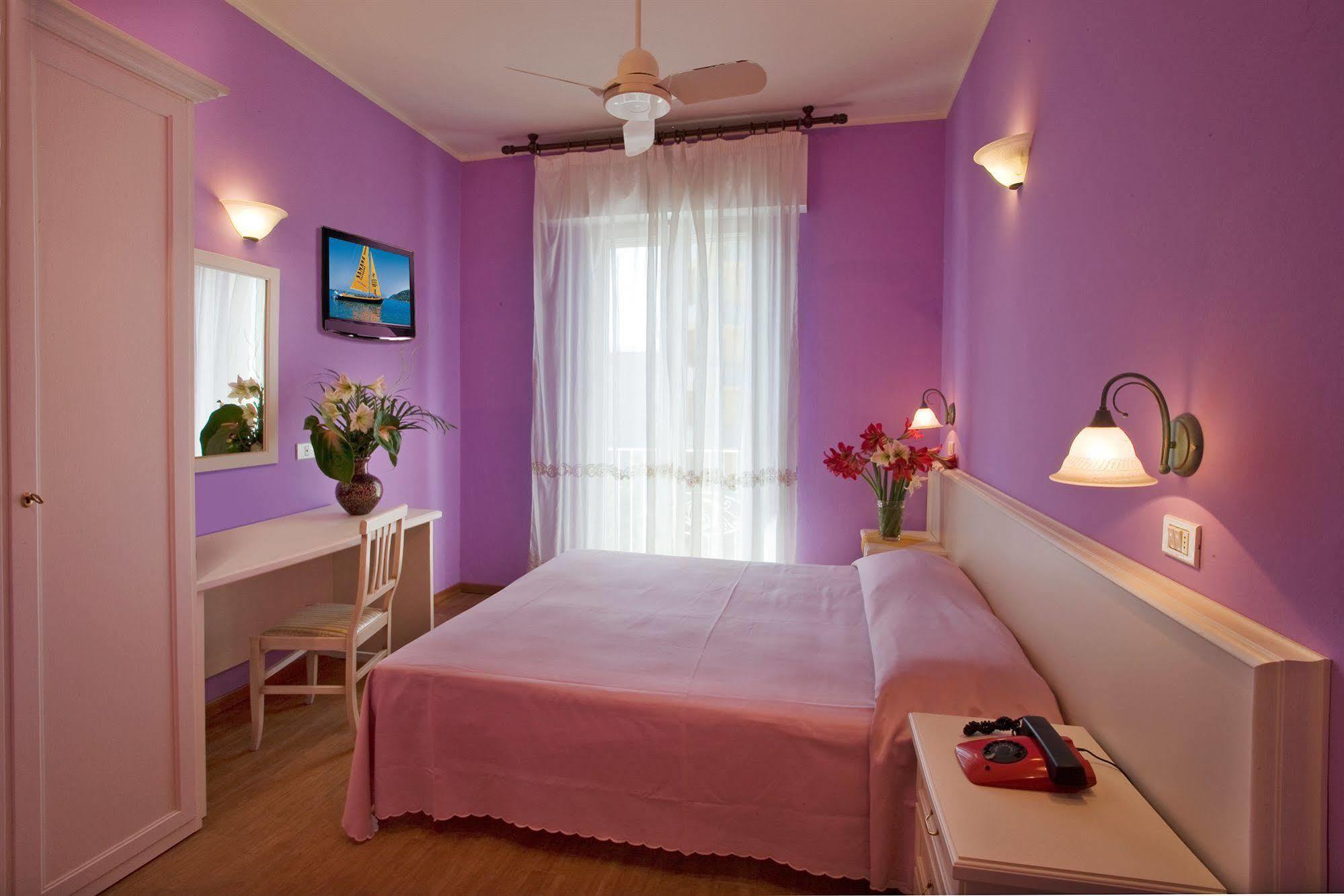 Hotel Plaza กาบิชเชมาเร ภายนอก รูปภาพ